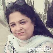 Dr. Manju Shivnani Best Gynecologist in Noida
