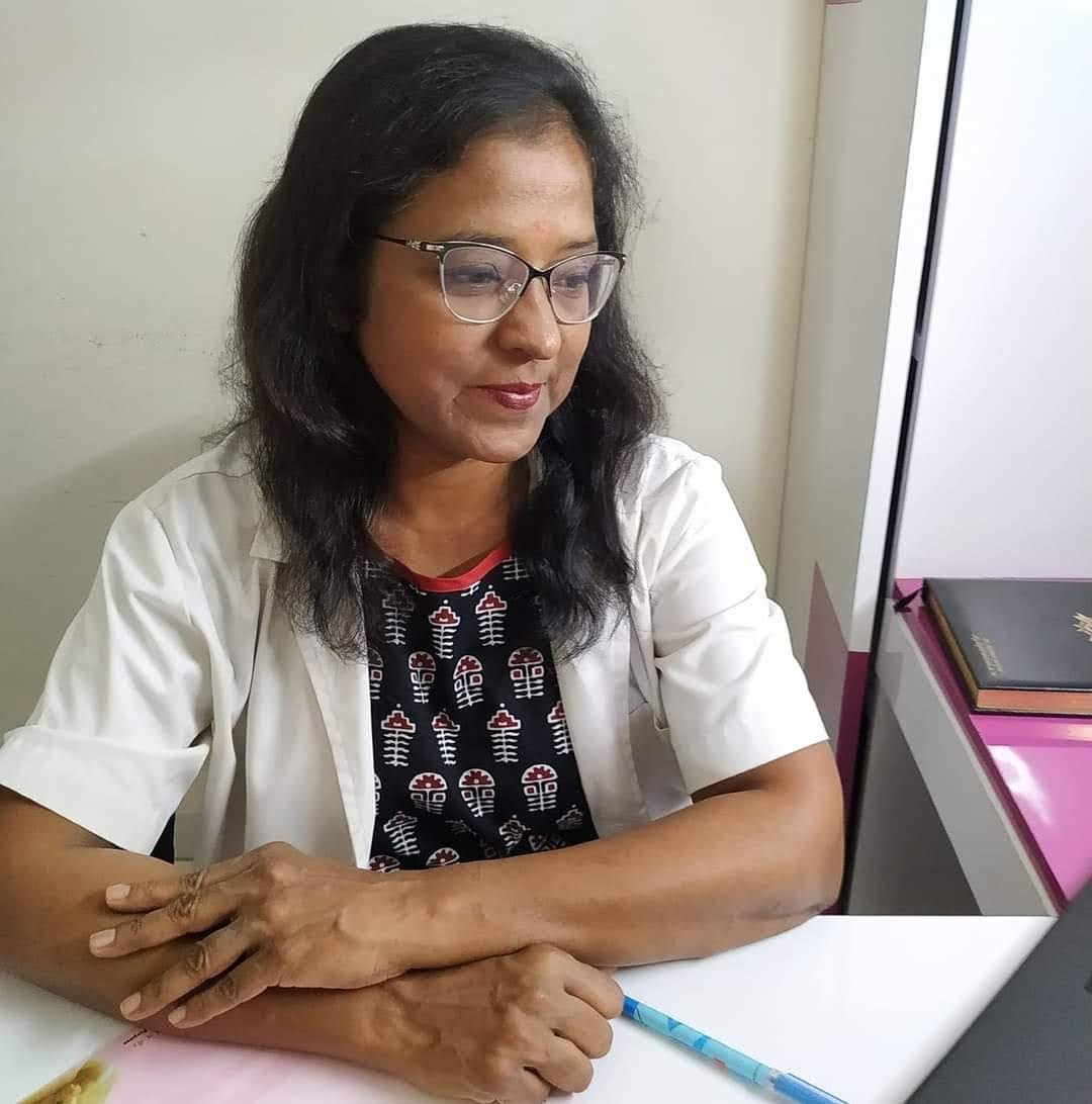 Dr. Rashmi Saxena Best Gynecologist in Noida